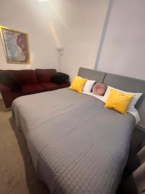 Spacious Double Room in a quiet place